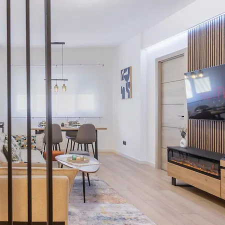 Fully Renovated In The Heart Of Fuengirola, 2 Min Walk To The Apartamento Fuengirola